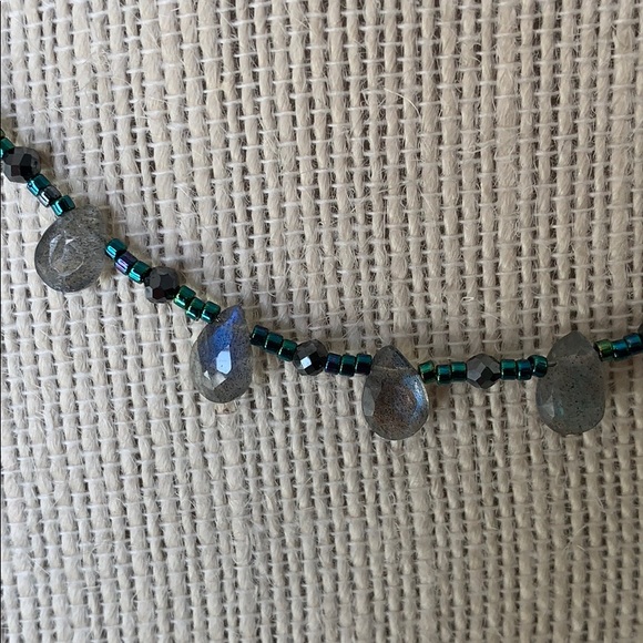 Labradorite and black diamond stone necklace . - Picture 4 of 7